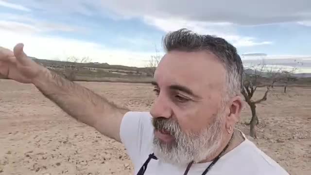 Fachavales, charocracia, prohibir la caza, los éxitos españoles