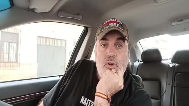 Enrique Santiago y toda la izquierda española CAGADOS